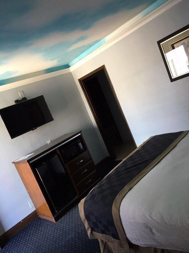 Hollywood Palms Inns & Suites Los Angeles Ngoại thất bức ảnh
